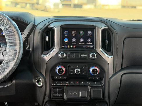 Used 2020 GMC Sierra 2500 Denali w/ Denali Ultimate Package AWD/4WD image 33