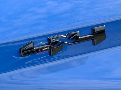 New 2025 GMC Canyon Elevation w/ Convenience Package image 25