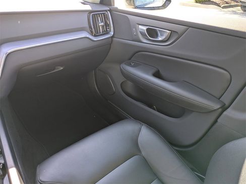 Certified 2025 Volvo S60 B5 Core image 16