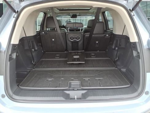 Used 2025 Honda Pilot Elite image 12