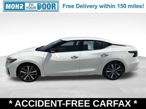 Used 2022 Nissan Maxima SV w/ Floor Mat Group FWD image 2