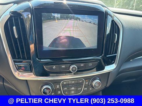Used 2018 Chevrolet Traverse LT FWD image 15