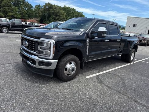 Used 2025 Ford F350 Lariat w/ Chrome Package AWD/4WD image 9