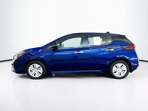 Used 2024 Nissan Leaf S image 4