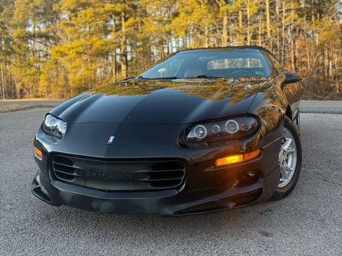 Used 2002 Chevrolet Camaro Z28 w/ Sport Appearance Pkg image 2