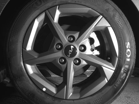Used 2025 Kia K4 FWD image 14