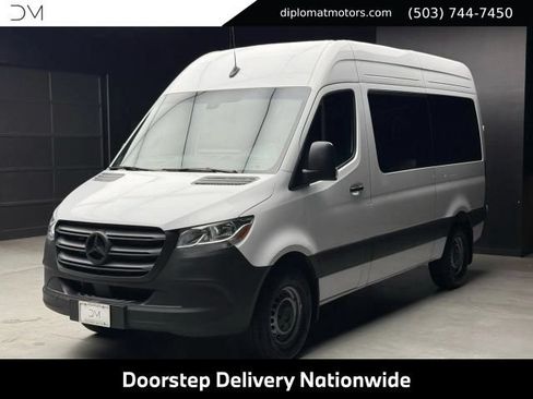 Used 2024 Mercedes-Benz Sprinter 2500 image 1