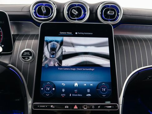 Used 2025 Mercedes-Benz GLC 300 4MATIC image 23