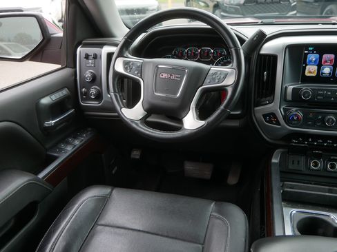 Used 2018 GMC Sierra 1500 SLT AWD/4WD image 9