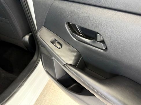 Used 2024 Nissan Sentra SV FWD image 23