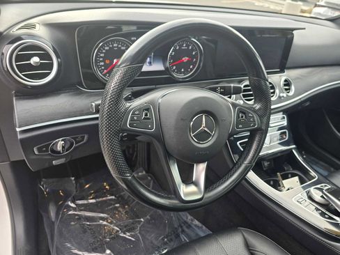 Used 2017 Mercedes-Benz E 300 image 27