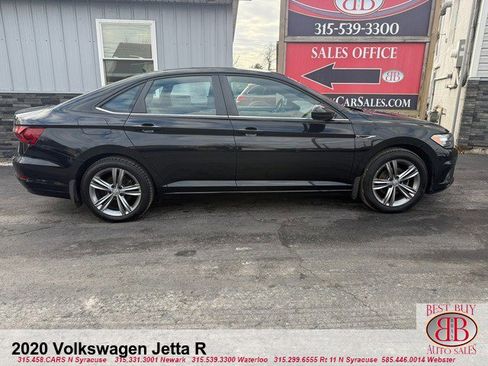 Used 2020 Volkswagen Jetta R-Line w/ R-Line Cold Weather Package image 2