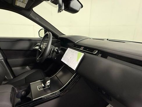 New 2026 Land Rover Range Rover Velar Dynamic SE image 32