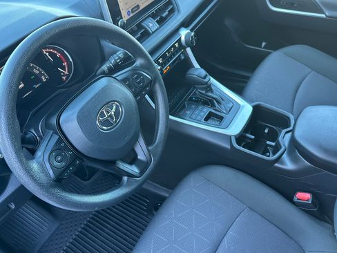 Used 2024 Toyota RAV4 XLE image 12