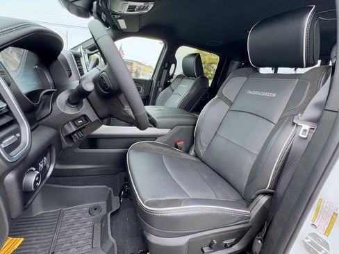 Used 2025 RAM 2500 Laramie image 14