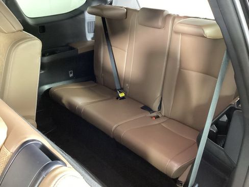 Used 2025 Toyota Grand Highlander AWD Hybrid image 25