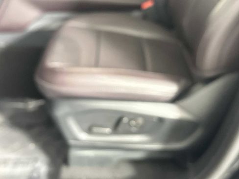 Used 2025 Ford Explorer Platinum RWD image 9
