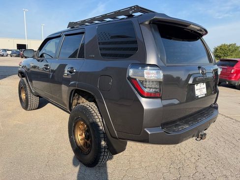 Used 2019 Toyota 4Runner SR5 Premium AWD/4WD image 7