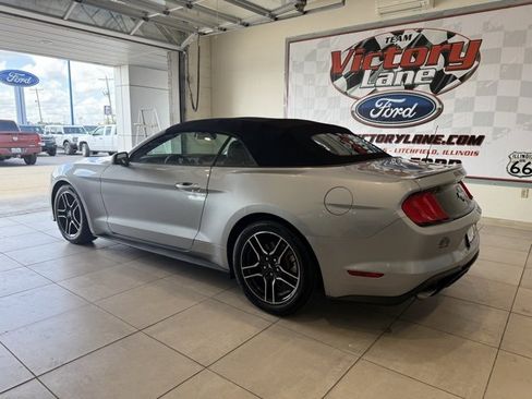 Used 2021 Ford Mustang Premium image 7