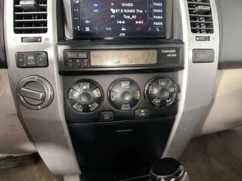 Used 2006 Toyota 4Runner SR5 image 16