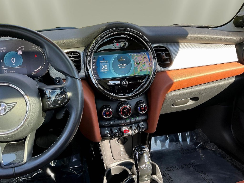 Used 2023 MINI Cooper S FWD image 9