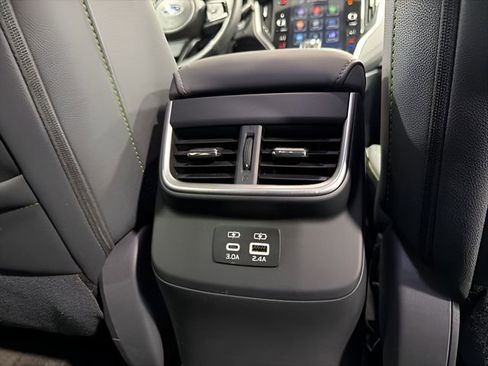 Used 2025 Subaru Outback Onyx Edition AWD/4WD image 34