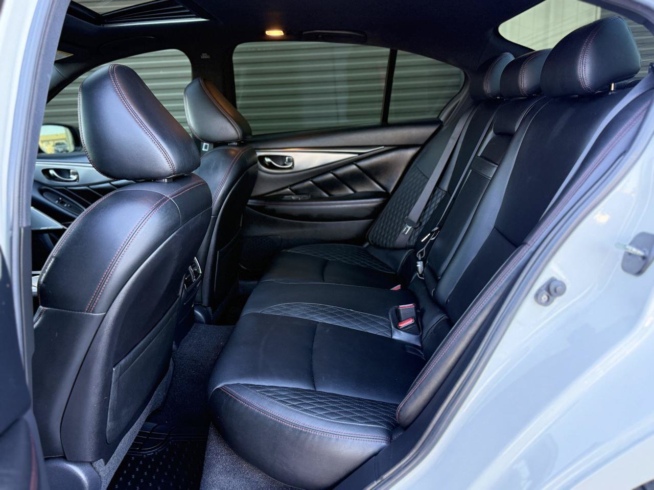 Used 2018 INFINITI Q50 Red Sport 400 w/ Sensory Package (Sport) RWD image 13
