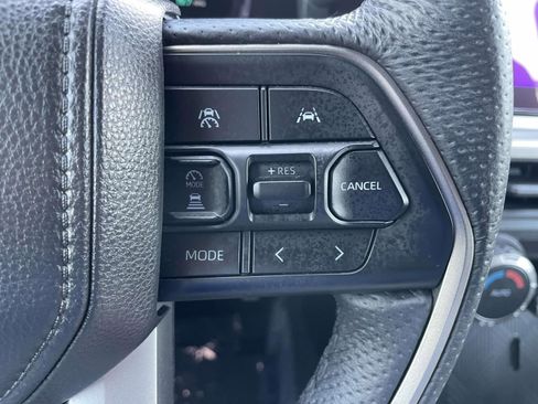 Used 2025 Toyota Tacoma TRD Sport image 26