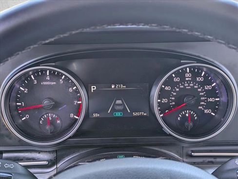 Used 2024 Kia Carnival LX image 10