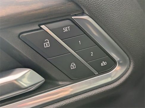 Used 2024 GMC Sierra 1500 SLT image 11