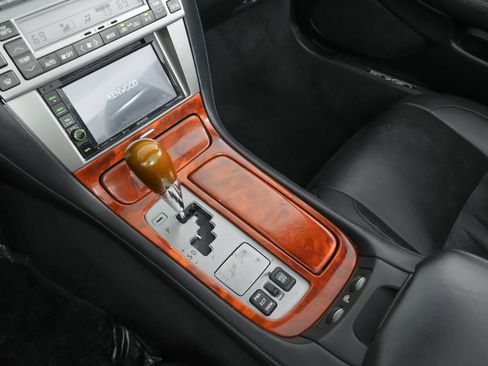 Used 2006 Lexus SC 430 Convertible image 32