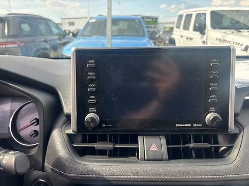 Used 2019 Toyota RAV4 XLE w/ Convenience Package AWD/4WD image 15