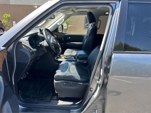 Used 2021 Nissan Armada SL w/ Captain's Chairs Package AWD/4WD image 9