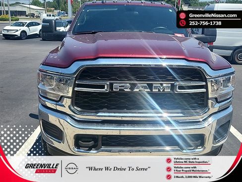 Used 2024 RAM 2500 Tradesman w/ Chrome Appearance Group AWD/4WD image 1