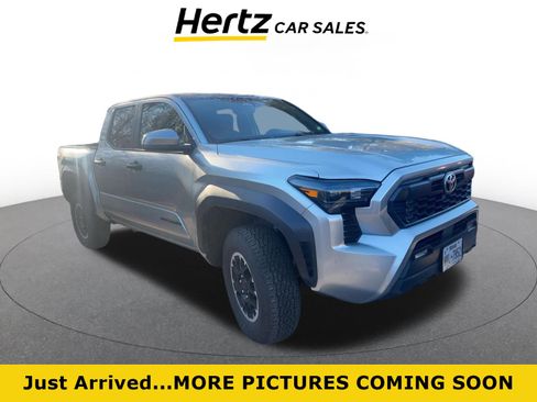 Used 2025 Toyota Tacoma TRD Off-Road image 1