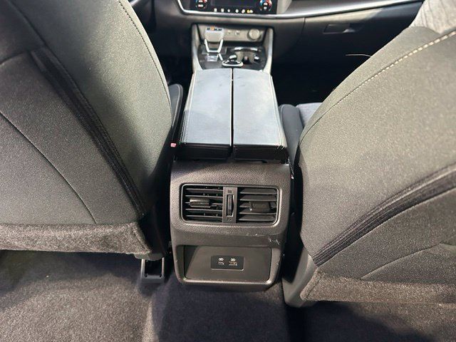 Used 2023 Nissan Rogue SV AWD/4WD image 27