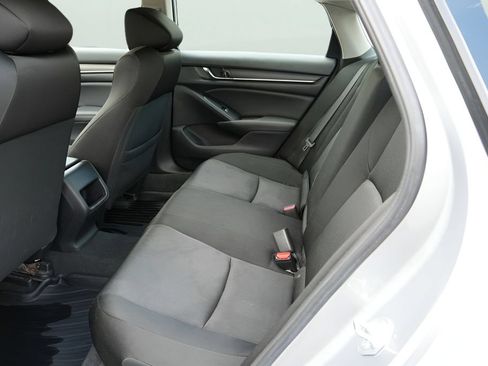 Certified 2022 Honda Accord LX image 11