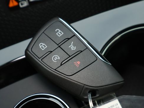 New 2026 Chevrolet Equinox RS w/ Convenience Package III FWD image 28