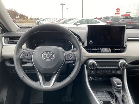 Used 2024 Toyota RAV4 XLE Premium image 13