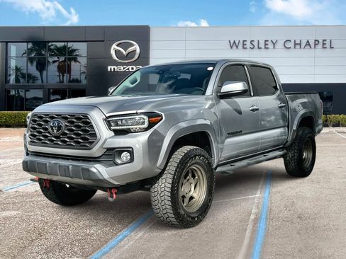 Used 2018 Toyota Tacoma SR5 image 1