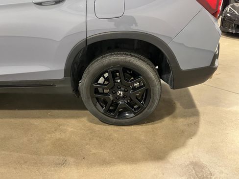 Used 2025 Honda Passport Black Edition image 45