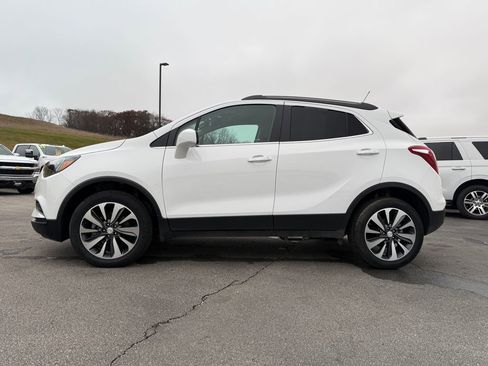 Used 2022 Buick Encore Preferred w/ Safety Package image 2