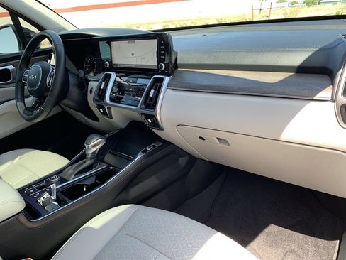 Used 2022 Kia Sorento EX w/ Panoramic Sunroof Package FWD image 35