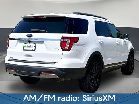 Used 2019 Ford Explorer XLT w/ Equipment Group 202A AWD/4WD image 8