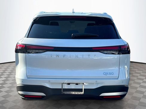 Used 2026 INFINITI QX60 Luxe w/ Cargo Package FWD image 7
