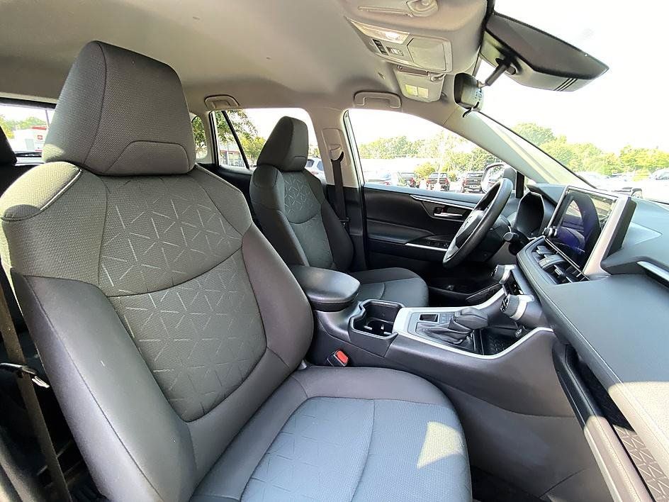 Certified 2025 Toyota RAV4 XLE AWD/4WD image 23