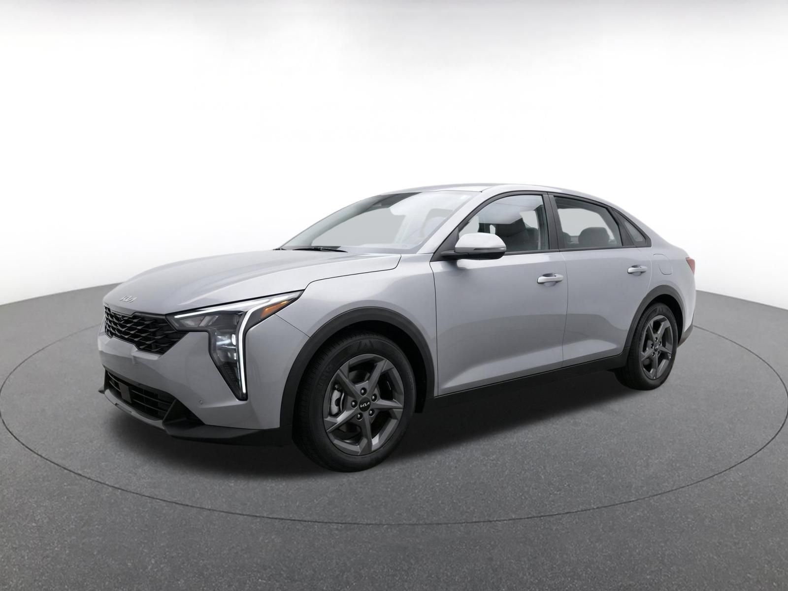 Used 2026 Kia K4 FWD image 3