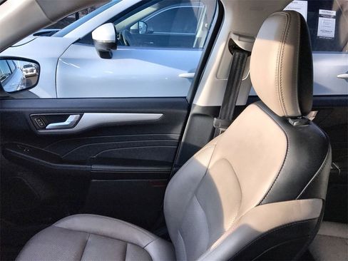 Used 2021 Ford Escape SEL w/ Technology Package image 22