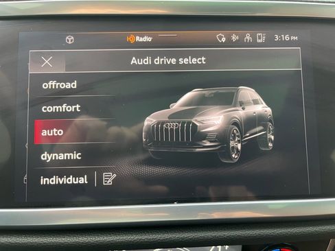 Used 2022 Audi Q3 2.0T Premium Plus image 42