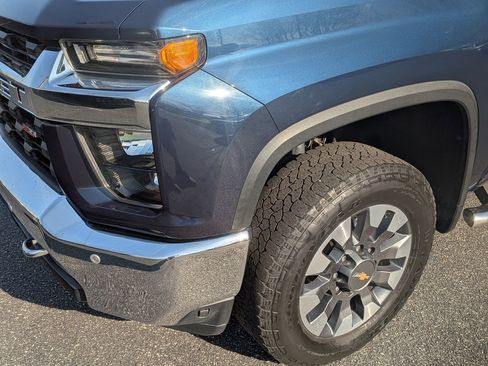 Used 2021 Chevrolet Silverado 2500 LT w/ All Star Edition image 11